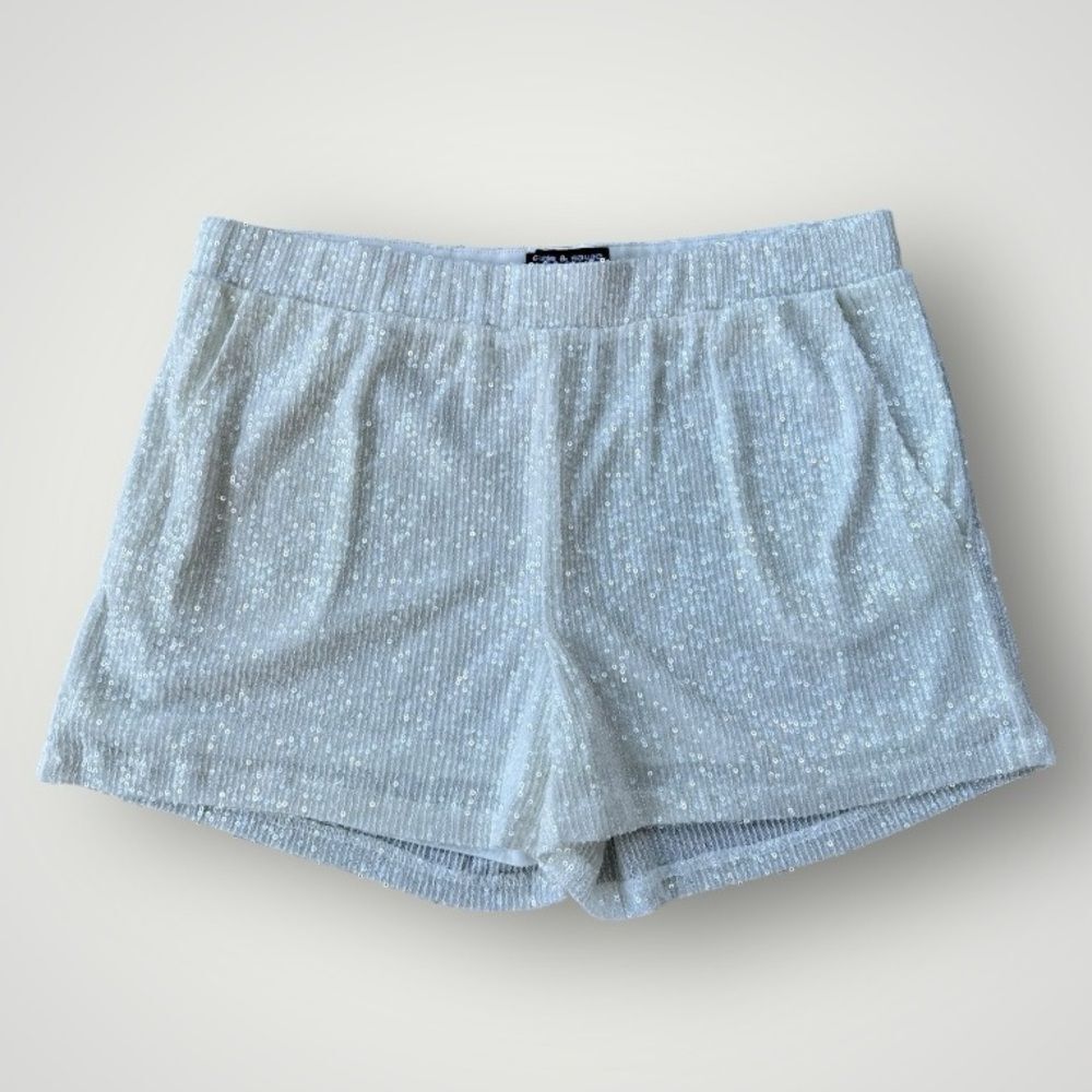 Cable & Gauge White/Cream Sequin Ribbed Knit Shorts